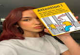 Attention! Ne mets pas tes mains sur les portes, tu risques de te faire pincer très fort. RATI