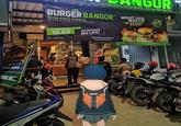 BURGER BANGOR #258 KOTA WISATA COMMERCIAL PARK - Club M MEAT YOUR MATCH BANGOR STACK! UR 100% START FROM 12.5 K burgerbonger NO BANGOR NO LIFE! Yang lebih mahal belum Tentu lebih AERIMA CATERING, SASEKOTAK 1, MUHTESE221 443