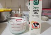365 WHOLE FOODS MARKET Pyrex 32 oz▸ 2/3 1/3 41quart 43 cups Organic Whole Milk Grade A Vitamin D Ultra-Pasteurized & Homogenized 4 cups 31/2- 3 cups 24 oz) - 2/3 21/2 1/3 2 cups 42 cups 16 oz) 2/3 11/2 1 cup ► 1/3 41 cup 8 oz USDA ORGANIC Milk From Cows Not Treated with rBST ⑩D REFRIGERATED 1 QUART (946mL) KEEP