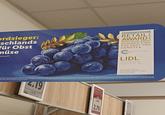 ordsieger: schlands Für Obst müse scount FRUCHTHANDEL 2 RETAIL Z AWARD 2/0 DEUTSCHLANDS NUMMER EINS FUR OBST UND GEMUSE. SIEGER IN DER KATEGORIE DISCOUNT LIDL Dienstleistung GmbH & Co. KG FRUITNET MEDIA INTERNATIONAL GMBH DÜSSELDORF GfK Nürnberg im April 2024 insgesamt 7.012 Haushalte nach ihrer Meinung zum Obst und Gemüseangebot der verschiedenen Handelsgruppen, einschließlich der Kategorie Discount, und in verschiedenen Kategorien befragt. icht das einzelne Geschäft oder die einzelne Abteilung, sondern die Leistung der gesamten Handelsgruppe bewertet. Lidl hat den Retail Award 2024 in der Kategorie Discount erhalten. Mehr Informationen zum Retail Award 20, 2021, 2022 und 2023 unter lidl.de/retail PUL 961 19 Tig-4.30 4.89 2.79