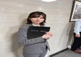 X user @liptonn15 posted an image of Saori Araki edited to show her holding a Death Note.