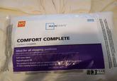 Sandra Queen S/Q USA Factory Certified MAINSTAYS™ COMFORT COMPLETE Confort Completo Ideal para todas las posiciones de dormir Ideal for all sleeping positions Hypoallergenic fill Soft cover fabric of odor-causing bacteria on product. Does not protect user This product is treated with an antimicrobial agent to inhibit the growth 20 IN X 28 IN (50.8 x 71.1 cm) Contents And Comp 3 YEAR WARRANTY LIMITED ES AND IS PLASTIC BAG AWAY FROM BABA TOY INS. THIS BAG IS NOT A IGER OF SUFFOCATION, KEEP OR PLAYPENS. P AWARNING: TO AVOID THIS BAG IN CRIBS, BEDS, CARRIAGES CHILDREN. DO NOT USE THIS BA DE PLÁSTICO ASIFIXIA, MANTENERILASO.COR PELIGRO DEEN CUNAS, UETE PARA EVITARAR ESTA BOLSA NO ES UN JUGUE ADVERTENCIANOS. NO USOS. ESTA BOLS A ADVE LEJOS DE BEBÉS Y PARA N