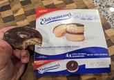 NEW! Entenmann's PER 1 SANDWICH 180 CALORIES 5g SAT FAT 25%0 CHOCOLATEY GLAZED COOKIE DONUT SALTED CARAMEL ICE CREAM SANDWICHES KEEP FROZEN ENLARGED TO SHOW DETAIL NEW! Entenmann's 200mg SODIUM 17g TOTAL SUGARS 9%DV 4X SANDWICHES 3.38 FL OZ (100mL) NET WT 13.52 FL OZ (400mL) BEST BEFORE: MAR 14 2024 B