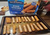 Van de Kamp's EST. 1915 FISH STICKS MADE FROM MINCED FISH CRUNCHY BREADED APPROXIMATELY 44 ATIN AIR FRYER KEEP FROZEN FISH STICKS COOK AS DIRECTED NET WT 24.6 02 (1LB 8.6 OZ) 697g WILD CAUGHT FISH BLE