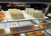 AMPM NOW KNOW Fresh Salmon Sandwich 636kJ GF SUCHER $3.30 Tuna San 540kJ GF "CHICHI