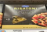 Kroger RIGATONI ENRICHED MACARONI PRODUCTO PASTA ON BACK RECIPE SERVING -SUGGESTION NET WT 16 OZ (1 LB) 453g NON GMO 0001111085028 12/26 RIGATONI