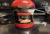 STING PRIVATE SELECTION PRIM X TM PASTUR APPLE BIE À LA MODE NATURALLY FLAVORED MILK ® ULTRA PASTEURIZED GRADE A KEEP REFRIGERATED SERVING SUGGESTION 32 FL OZ (T QUARTI 946ml