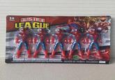 3+ JUSTICE AGES LEAGUE كل ARNING Noor changes من رقة الموسعة والمحير العالمية WRROR specifications colours and contents may vary from illustrations MADE IN CHINA NO.2086-