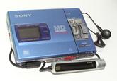 SONY SAMPLING RATE CONVERTER 0% 50% 100% DISPLAY MODE Digital MEGA BASS MZ-R50 Mi DISE MD WALKMAN TITLE/ENTER A VOLUME MD WALKMAN SONY