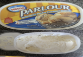 PARLOUR Butterscotch Sundae/Caramel écossais MADE IN FABRIQUE AU Canada FROM DOMESTICE IMPORTED INGREDIENTS A PARTIR D'INGREDIENTS CANADIENS ET IMPORTES No Artificial Colours and Flavours Sans arômes ni colorants artificiels 1.5 FROZEN DESSERT DESSERT GLACE SUGGESTED SERVING/PRESENTATION SUGGEREE 44461450 Please reuse & recycle 153 Veuillez réutiliser ou recycler TO OPEN, PULL BACK SAFETY TAB AND LIFT LID HP COUVERCLE POUR OUVRIR, TIRER LA LANGUETTE DE SÜRETE ET SOULEVER LE COUV