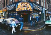 SEAGULL CABARET BATHR ELECTRO SIGNS 01 521 8066 VDE CENTRE USTERS SLD 11