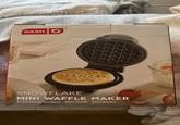 DASH ST BY 201 2018 D 720 NO SNOWFLAKE MINI WAFFLE MAKER 4" Cooking Surface Non-Stick 350 Watts