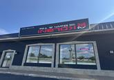 Bath & Tile 613-546-1818 that i O IרINE OPEN