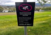 HUMANOID EXCLUSION ZONE Please help Moorilla stay disease-free by keeping your dirty human bodies out of our vineyard. You humans really are filthy. Do it for the grapes. 未经授权,请勿擅自入内 请勿将杂物带入葡萄园