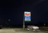 Inn Chevron TECHRON Gasoline Self Serve Regular 669919/10 Diesel 8698 Food Mart