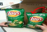 CLA VENDING & FO lays Sour Cream & Onion NEW BIGGER SIZE lays Sour Cream & Onion