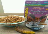 Two Rabin Bran Hellogg's Scoops deux Patin Bran pelletées Very High Source of Fibre Made with WHOLE GRAIN MBO Kellogg's BA 100 Simply NDARTIFICE OR COLOUR NO PRESERV Two Scoops Raisin Bran 10 1-15k 35 Danescook