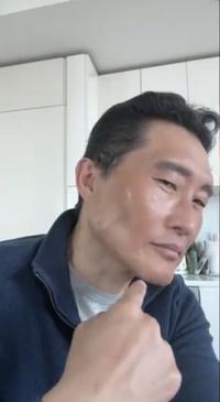 Daniel Dae Kim Mewing