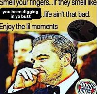 A "Smell Your Fingers" "meme":https://knowyourmeme.com/memes/memes showing "Leonardo DiCaprio":https://knowyourmeme.com/memes/people/leonardo-dicaprio.