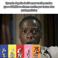 A Spanish "Chris Crying":https://knowyourmeme.com/memes/chris-crying meme. The meme translates to, "When after 30 years you realize that SONIC is called that because of the protagonists."