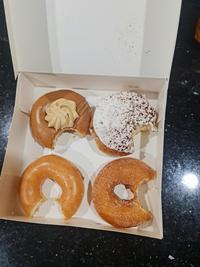 How my wife eats donuts