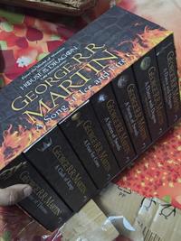 GEORGE RR MARTIN A Dance with Dragons 2. AFTER THE FEAST GEORGE RR MARTIN A Dance with Dragons 1: DREAMS AND DUST GEORGE RR MARTIN A Storm of Swords 2: BLOOD AND GOLD GEORGE RR MARTIN A Storm of Swords 1: STEEL AND SNOW # Enter the World of Westeros GAME OF THRONES HOUSE PEDRAGON A sky exclusive series A Song of Ice and Fire MARTIN GEORGE RR GEORGE RR MARTIN A Feast for Crows GEORGE RR MARTIN A Clash of Kings GEORGE R.R. MARTIN me of Thrones ARRE PP 著 *