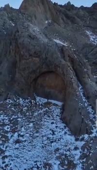 An image of an alleged giant door found in Kazakhstan mountains. The video is unconfirmed.