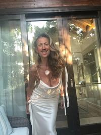 A "Face Swap":https://knowyourmeme.com/memes/face-swap of "English":https://knowyourmeme.com/memes/british-people-briish "football":https://knowyourmeme.com/memes/cultures/association-football manager Graham Potter on Ampika Pickston.