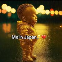 The "Montgomery Swizzenbocher":https://knowyourmeme.com/memes/montgomery-swizzenbocher version of the "Me in Japan" "meme":https://knowyourmeme.com/memes/memes, showing the gold little boy standing in the rain.