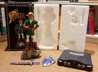  THE very rare limited edition statue of Link from The Legend of Zelda: Ocarina of Time.
Made by Studio Oxmox, only 300 of these were produced and sold at the 1997 E3 Event as a promotional item for OoT. @Lord_Arse