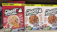 PROTEIN CEREAL 17G PROTEIN PROTEIN CEREAL 17G PROTEIN CEREAL GHOST CHOSE CHOSE 179 PROTEIN PER SERVING Tucky Charms FLAVORED 1.06 PER OUNCE 170 EXCELLENT SOURCE OF PROTEIN LEGENDARY FLAVOR GOOD SOURCE OF CALCIUM NATURALLY AND ARTIFICIALLY FLAVORED PROTEIN CERIAL CURSE NETWT9402 (266g) 17G PROTEIN PER SERVING 099. OUNCE EXCELLENT SOURCE OF PROTEIN LEGENDARY FLAVOR CALCIUM GOOD SOURCE OF Cinnamon Toast PROTEIN Crunch FLAVORED CINNAMON CEREAL 170AA WT9.2 OZ (260g) 179 PROTEIN PER SERVING Cinnamo Toast Crunch FLAVORED