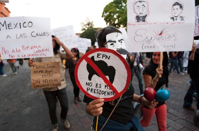MEXICO A LAS CALES 1986-2-02) EPN NO ES PRESIDENT