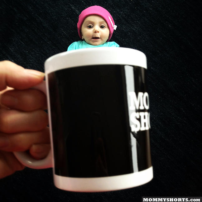 <a href="http://www.mommyshorts.com/2013/04/babies-in-mugs.html">source</a>