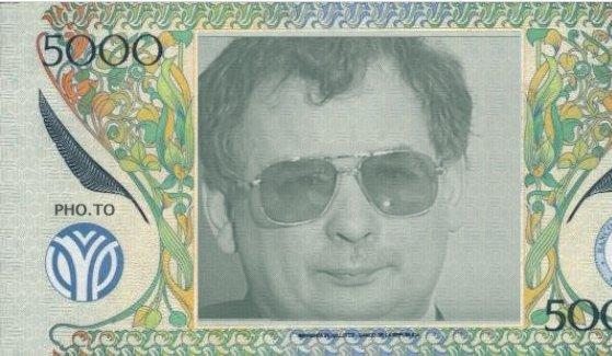 Old Colombian 5000 Pesos Banknote
!https://upload.wikimedia.org/wikipedia/commons/thumb/f/f6/COP5000_reverso.jpg/800px-COP5000_reverso.jpg!:https://en.wikipedia.org/wiki/Colombian_peso
!https://upload.wikimedia.org/wikipedia/commons/thumb/e/e0/COP5000_frente.jpg/800px-COP5000_frente.jpg!:https://en.wikipedia.org/wiki/Colombian_peso