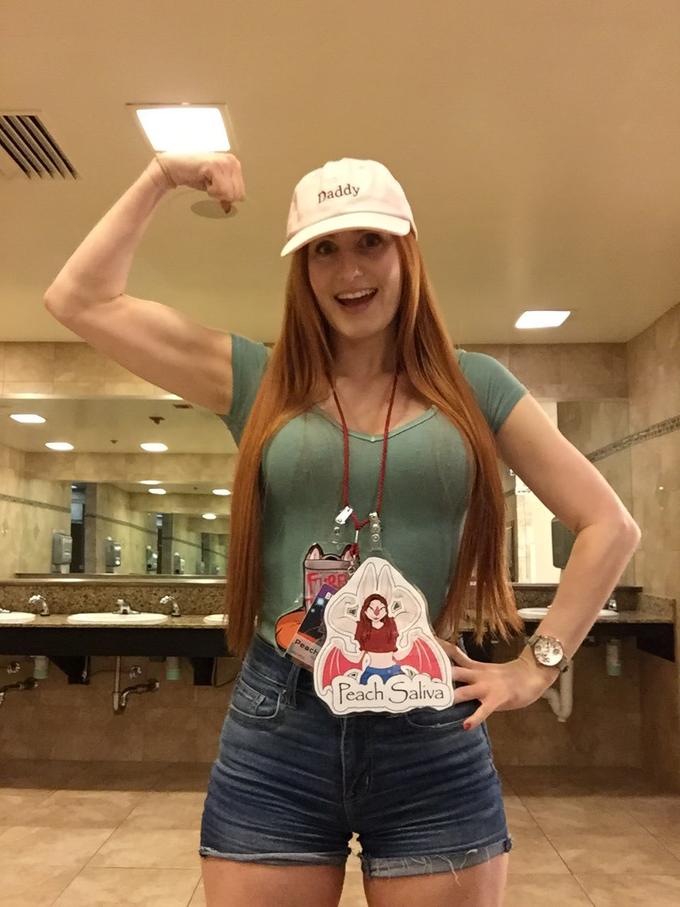 Daddy Peach Peach Saliva