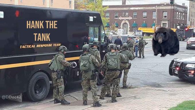 HANK THE TANK TACTICAL RESPONSE TEAM 9443 @DDoc42
