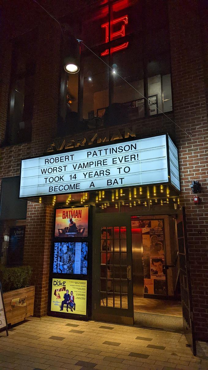 BATAN EVER MAN PATTINSON WORST VAMPIRE EVER! TOOK 14 YEARS TO ВЕСОМЕ ROBERT A BAT BATMAN THE Veeno ANTTOOTE N CREMAS MARCH 4 ENTO THI ENGLI PATIE EXR LEISURE RULE DUKE FEUUS BUELLER "A ROCULOUSLY CHARMING BTIS COM ***** ********** BABYLON ......**.... IS ASTOUNT BROADBENT ASE EVERYMAN