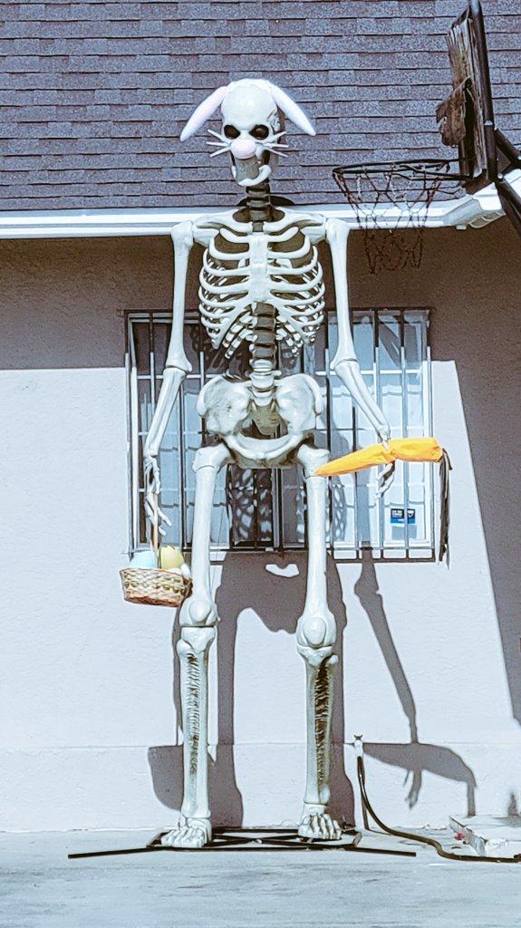 recycling is good for the planet not even for decoration you have to make the difference between reusing and scaring people