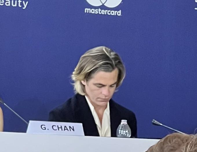 eauty G. CHAN mastercard