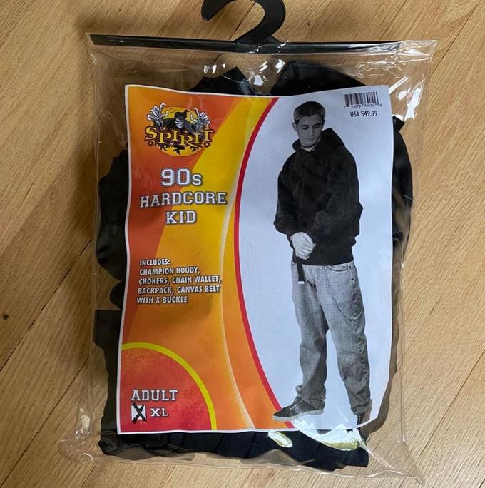 SPIRIT 90s HARDCORE KID INCLUDES: CHAMPION HOODY, CHOKERS, CHAIN WALLET, BACKPACK, CANVAS BELT WITH X BUCKLE ADULT XXL 25272-73070 USA $49.99