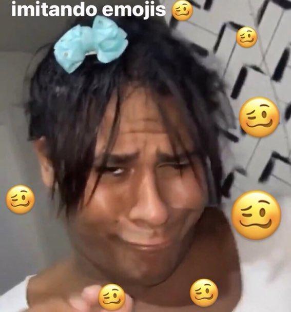 Flávia Big Big Imitando Emojis | Flávia Big Big | Know Your Meme