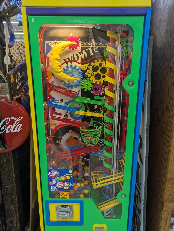 15 WOW!W OW!WOW!WOW! W WOWT We CU .com Cola 3 AMERICA'S ORIGINAL DUBBLE BUBBLE Blueberry Pineapple Strawberry Orange Lemon-Lime Bubble 30 CALORIES PER 1 PIECE Cherry Banana Grape Assorted FRUIT FLAVORS 8萬 Gumballs. Gum ARETICALLY FLAVORED 25¢ BEAVER OMIMON THANK
