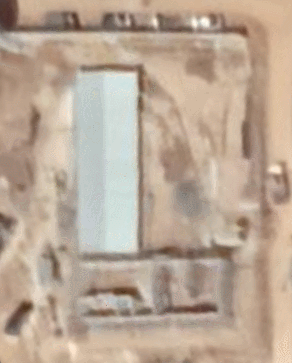 Dates:
Oct 27 2022
Nov 17 2022
Nov 19 2022
Nov 30 2022
Dec 25 2022
Jun 23 2023 OR Nov 11 2023*
Mar 20 2024
Mar 11 2025
 
* Google Earth has the same image for two dates, I don't know why.
 
Worth noting that the terrain this is on slopes down to the bottom left.