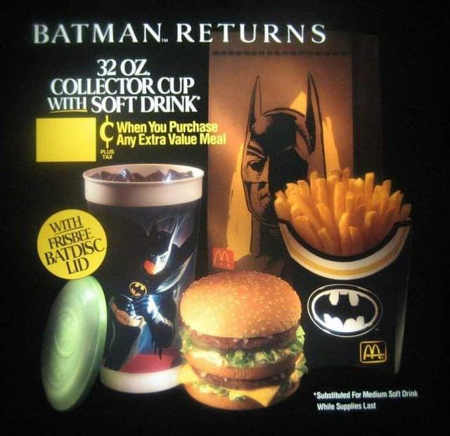 BATMAN RETURNS 32 OZ. COLLECTOR CUP WITH SOFT DRINK When You Purchase PLUS TAX WITH FRISBEE BATDISC LID M AA "Substituted For Medium Soft Drink While Supplies Last