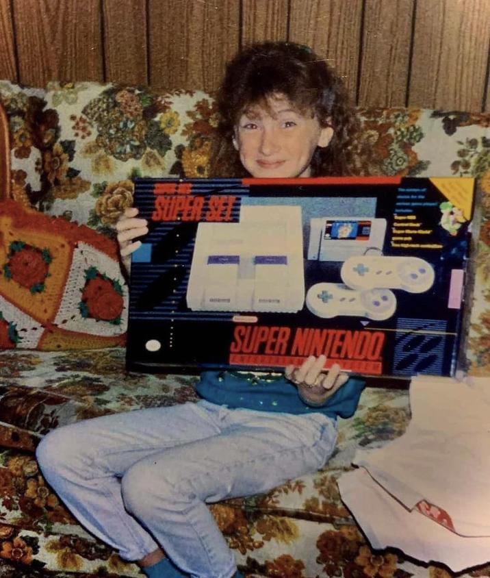 SUPER SEE SUPER NINTENDO ENTERTARA FEM