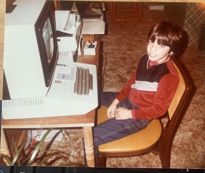 25 Old School Photos Of Video Games In The Past | Know Your Meme