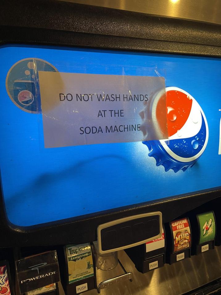 POWERADE. Tropica SEAL SEAL frei Jand LEMONADE NO CAFFEINE NON-CARBONATE PUSH DO NOT WASH HANDS AT THE SODA MACHINE PUSH ne CAFFEINE FREE TUP ROOT BEER PUSH PUSH