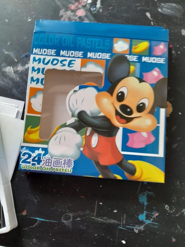 COLOR OIL PASTELS MUOSE MUOSE MUOSE MUOSE M SE MUOSE M 24油画棒 COLOR OIL PASTELS