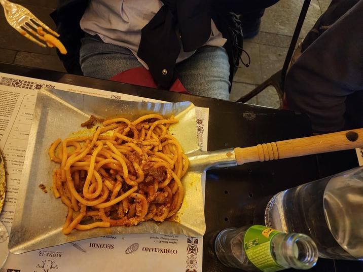 COMINCIAMO SECONDI RIONE-13 Tagliere Rione 13 20 Salumi e formaggi regionall Polpette alm per 2 persone si te some piaciuti scrivde su Google! o rosso igiano y udo, stra el Garga so giallo ano, moz giano to colte, icial H irmigiano salvia ILS piccante n " C Fre 22 "