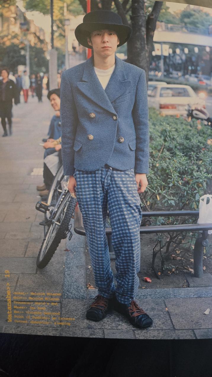 Watanabe>> 19 Jacket>> Malcolm McLaren Shirt>> Malcolm Mclaren Trousers World Shoes>> Ian R Hat>> Vivienn Point of Current trousers leeping
